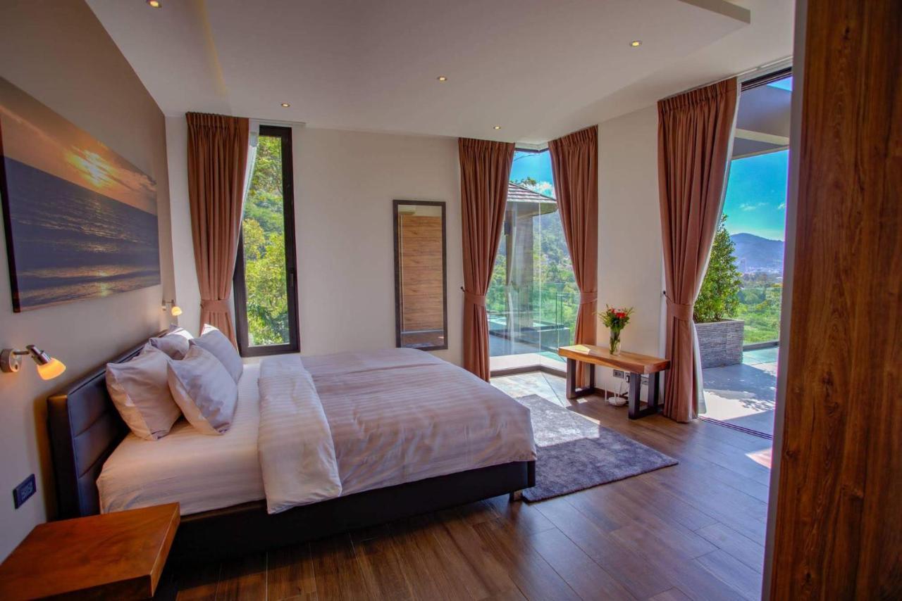 Aparthotel Ocean Rock Kalim Patong Esterno foto
