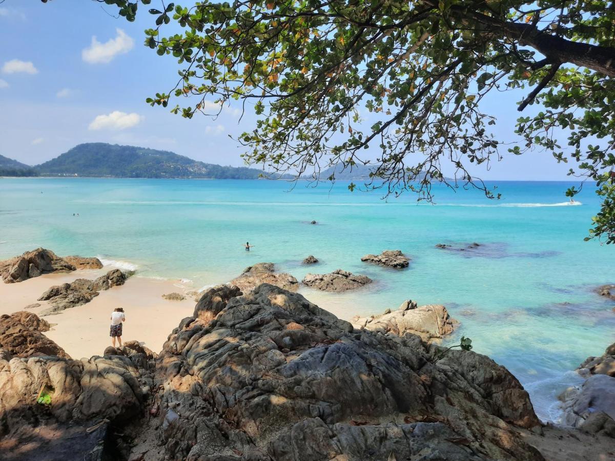 Aparthotel Ocean Rock Kalim Patong Esterno foto